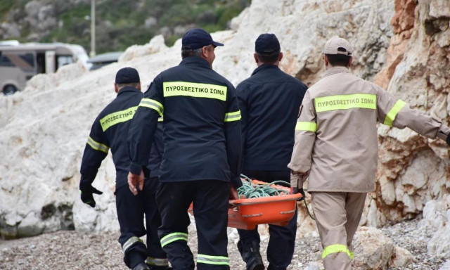 Άνδρας έπεσε σε χαράδρα πέντε μέτρων κοντά στους καταρράκτες της Νέδας - Επιχείρηση διάσωσης