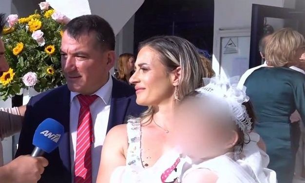 Πύρρος Δήμας: Βάφτισε την κόρη του - Γιατί απουσίαζαν τα μεγάλα παιδιά του - Το όνομα της κόρης του