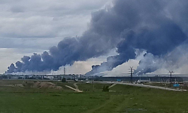 «Ιστός αράχνης»:Δύσκολες οι ειρηνευτικές συνομιλίες– Πανηγυρίζει ο Ζελένσκι για το ουκρανικό χτύπημα