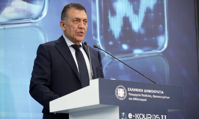 Βρούτσης: «Διακόπτεται οριστικά το πρωτάθλημα αν δεν έρθουν στο ραντεβού»