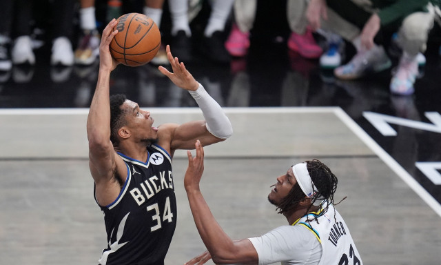 Γιάννης Αντετοκούνμπο: Θέλουν να ρίξουν «βόμβα μεγατόνων» οι Ράπτορς - «Αμοιβαίο ενδιαφέρον»