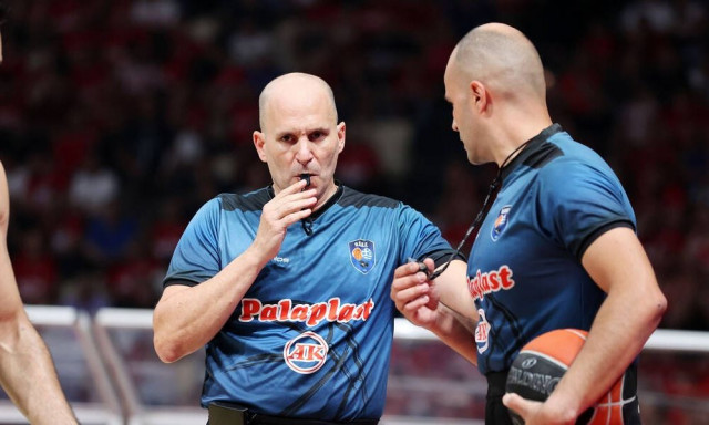 Το βράδυ που η ελληνική διαιτησία έκανε και την ντροπή να… ντραπεί