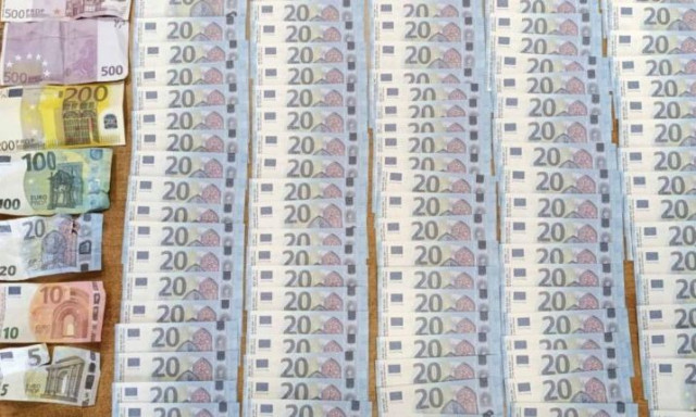 Χίος: Συνελήφθη 18χρονος με πλαστά χαρτονομίσματα αξίας 3.315 ευρώ