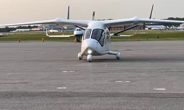 Νέα εποχή για τις αερομεταφορές: Πραγματοποιήθηκε η πρώτη πτήση ηλεκτρικού επιβατηγού αεροσκάφους