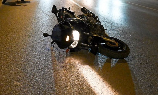 Τροχαίο στον Βόλο: Με σοβαρά τραύματα στο νοσοκομείο 17χρονη οδηγός μηχανής