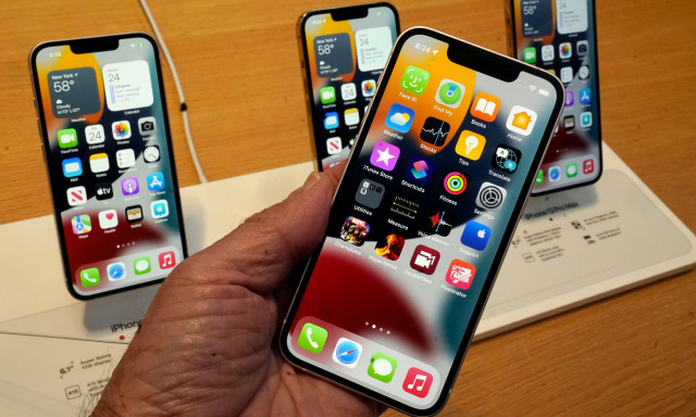 Apple: Πιθανές αυξήσεις τιμών στα iPhone 17 λόγω δασμών