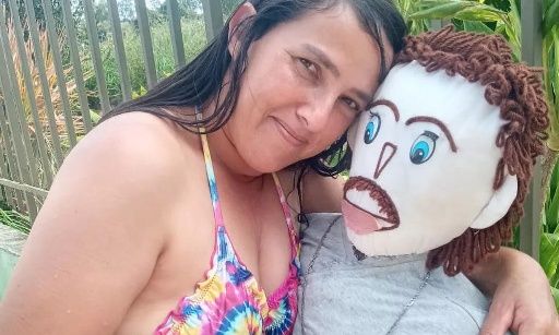 Γυναίκα που παντρεύτηκε μια κούκλα, τώρα λέει ότι εκείνη την απάτησε - Η ασθένεια που πάσχει