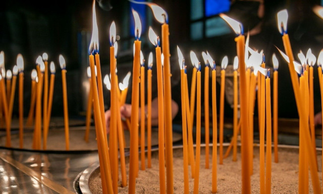 Ψυχοσάββατο: Γιατί το καθιέρωσε η Εκκλησία - Η σημασία του και η διαφορά με τα κόλλυβα