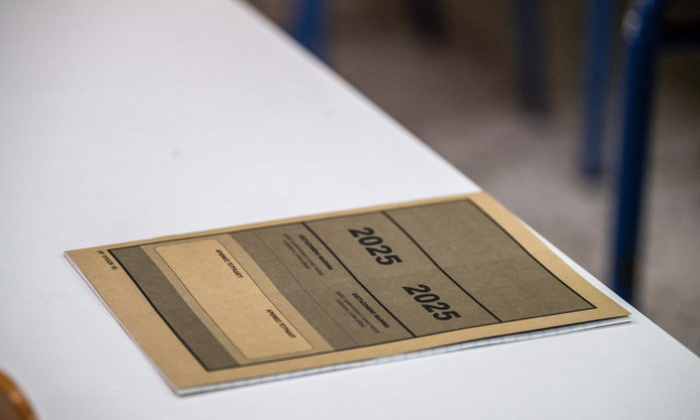 Πανελλήνιες 2025: Πότε θα ανακοινωθούν οι βαθμολογίες και οι βάσεις