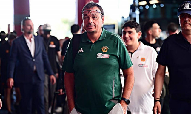 Ολυμπιακός - Παναθηναϊκός AKTOR: Έφτασαν στο ΣΕΦ οι φιλοξενούμενοι