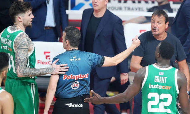 Ολυμπιακός - Παναθηναϊκός 85-71: Τον... στήσανε στον τοίχο και χάρισαν το πρωτάθλημα στον Ολυμπιακό