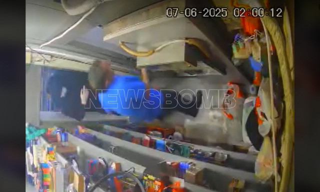 Βίντεο ντοκουμέντο: Ένοπλη ληστεία σε περίπτερο στην Ηλιούπολη