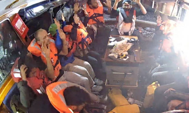 Πλοίο «Madleen»: Η στιγμή της εφόδου των Ισραηλινών κομάντος - Πώς αντέδρασαν οι ακτιβιστές - Βίντεο