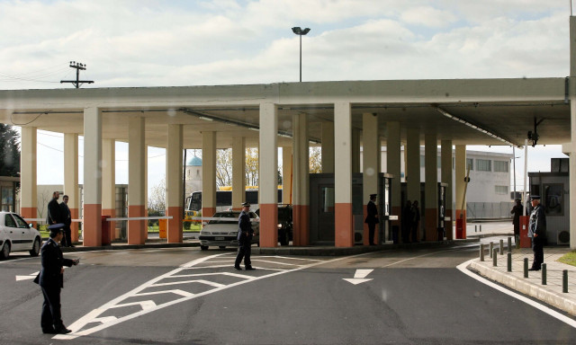 Τελωνείο Κήπων: Τούρκοι τουρίστες πιάστηκαν στα χέρια - Βίντεο