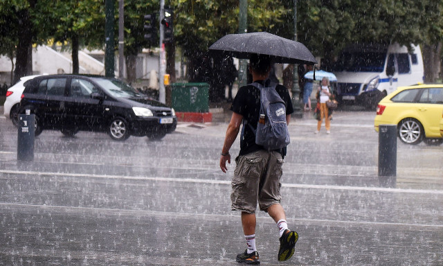 Σάκης Αρναούτογλου: Καταιγίδες σε πολλές περιοχές – Έρχεται κύμα ζέστης με 40άρια