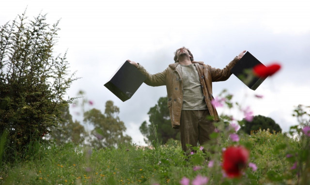 Φεστιβάλ Αθηνών Επιδαύρου: Οι κρατούμενοι του Ελεώνα Θηβών ανεβάζουν την παράσταση «Dog Tags»