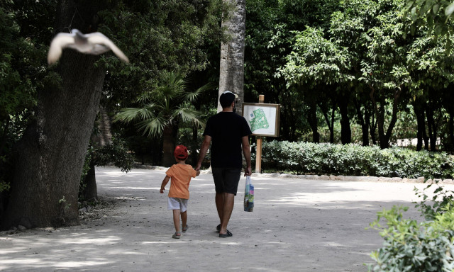 Καιρός: Σε ποιες περιοχές παραλίγο να «χτυπήσει» σήμερα 40άρι – Πότε και πού έρχονται βροχές