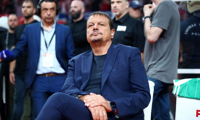 Αταμάν: «Σέβομαι τον ελληνικό λαό, το κράτος και τη σημαία – Πήραμε τον Τι Τζέι Σορτς»