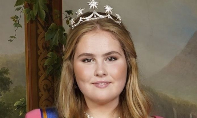 Εσπευσμένα στο χειρουργείο η πριγκίπισσα Αμαλία της Ολλανδίας - Έπεσε από το άλογο