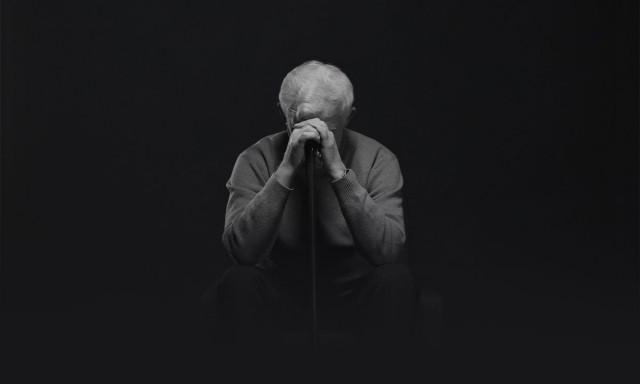 Η σιωπηλή επιδημία της εποχής μας: Μοναξιά σε έναν κόσμο γεμάτο ανθρώπους