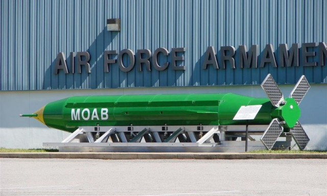 H Μητέρα όλων των βομβών: Το υπερόπλο των ΗΠΑ που το Ισραήλ θέλει να χρησιμοποιηθεί στο Ιράν