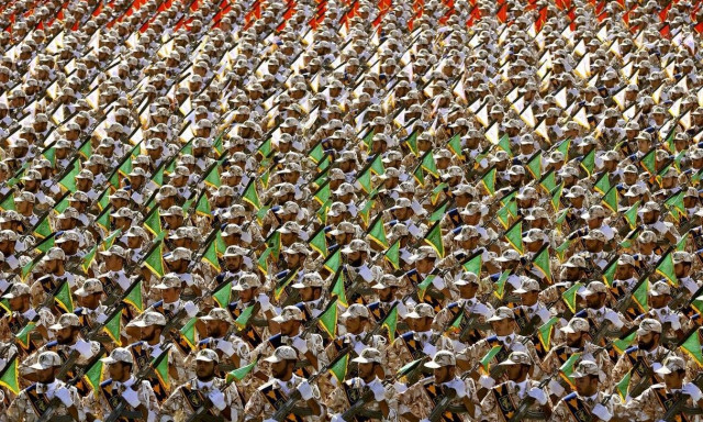 Φρουροί της Επανάστασης: Ποιοι είναι οι σκιώδεις ηγέτες του Ιράν που κινούν τα νήματα στη χώρα