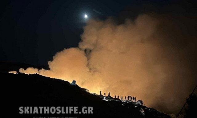 Σκιάθος: Υπό πλήρη έλεγχο η φωτιά που ξέσπασε στο ΧΥΤΑ