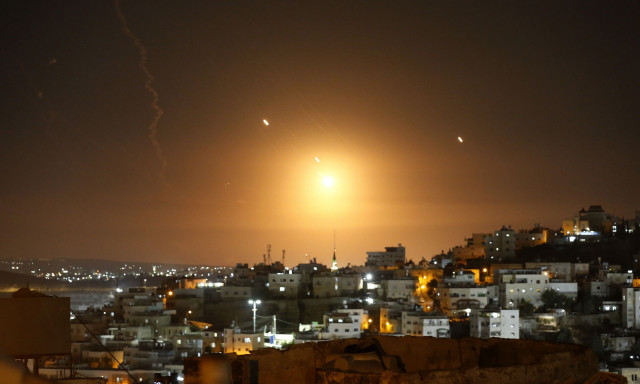 Το Ισραήλ ξεκίνησε νέο κύμα επιθέσεων στο δυτικό Ιράν