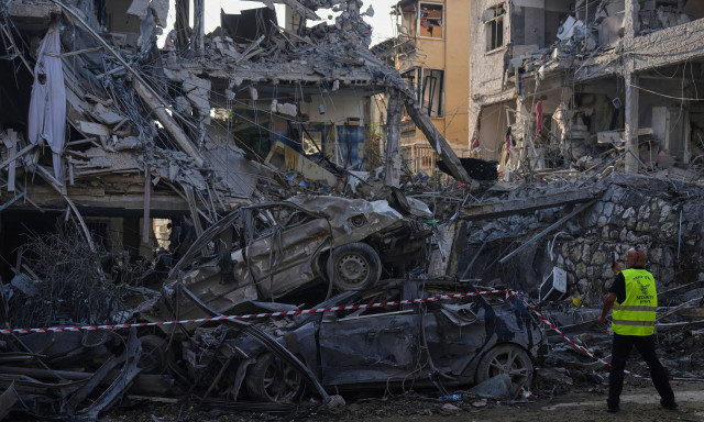 «Η Τεχεράνη θα καεί αν το Ιράν δεν σταματήσει» δήλωσε ο υπουργός Άμυνας του Ισραήλ