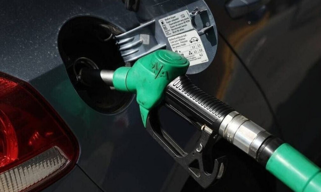 Έκτακτοι έλεγχοι στα πρατήρια καυσίμων στην Αττική - Πλαφόν στο όριο κέρδους