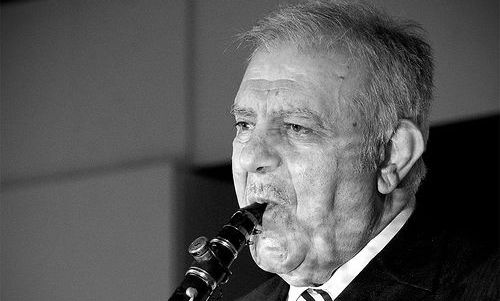 Πέθανε ο Πετρολούκας Χαλκιάς, βιρτουόζος του κλαρίνου
