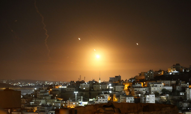 Το Ιράν εκτόξευσε βαλλιστικούς πυραύλους προς το Ισραήλ - Ακούγονται σειρήνες στο Τελ Αβίβ