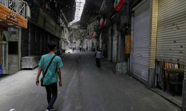 Τεχεράνη: Οι Ιρανοί «πνίγονται» από το μποτιλιάρισμα και τον φόβο