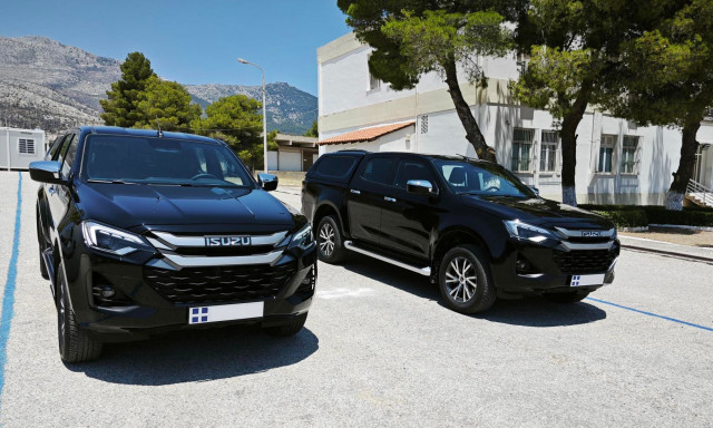 Ο Ελληνικός Στρατός παρέλαβε δύο υπερσύγχρονα οχήματα