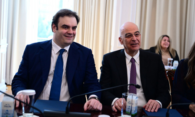 Δημοσκόπηση Alco: Οι πλέον επιτυχημένοι υπουργοί της κυβέρνησης - Μεγάλο προβάδισμα Δένδια