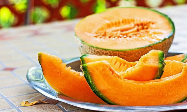 Τα δύο πράγματα που πρέπει να προσέξετε όταν επιλέγετε ένα καλό πεπόνι