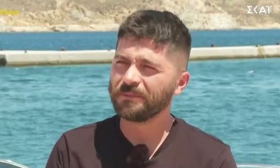 Άρης Τσάπης: Ο λόγος που αποφάσισε να μείνει στη Σέριφο και η ενασχόλησή του με την εστίαση