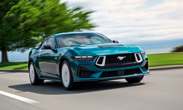 Η Ford ξυπνά μνήμες με το νέο πακέτο FX για τη Mustang