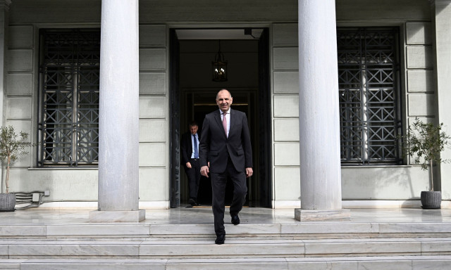 Τα επόμενα βήματα της Ελλάδας στη Λιβύη: Το ταξίδι Γεραπετρίτη και οι νέες ισορροπίες