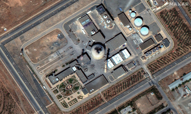 Ιράν: Ο ΔΟΑΕ επιβεβαιώνει τα ισραηλινά πλήγματα στον υπό κατασκευή πυρηνικό αντιδραστήρα στο Αράκ