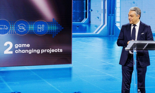 Τέλος ο Luca de Meo από τη Renault – Πηγαίνει στον όμιλο Kering