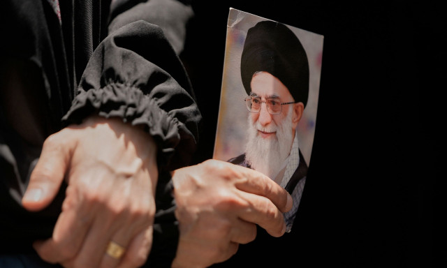 Στο πλευρό του Ιράν η Χεζμπολάχ - Μαχητές στηρίζουν τον Χαμενεΐ - Η απάντηση του Ισραήλ