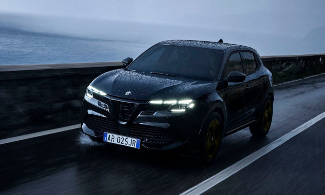 Alfa Romeo: Στην Ελλάδα η Junior Intensa – Πόσο κοστίζει