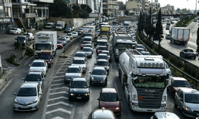 Νέος ΚΟΚ: Αυτά είναι τα πρόσθετα «όπλα» για ασφάλεια στους δρόμους – Πού μπαίνουν κάμερες