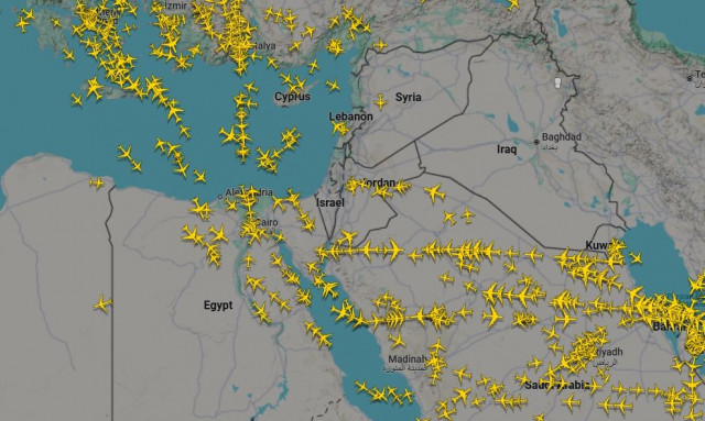 Το Ισραήλ κλείνει τον εναέριο χώρο του - Ανοιχτά τα χερσαία σύνορα με Αίγυπτο και Ιορδανία