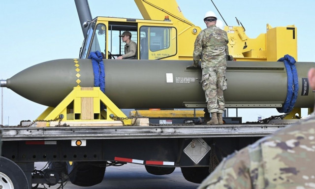 GBU-57 MOP: Η διατρητική βόμβα που χρησιμοποίησαν οι ΗΠΑ - Πώς διέλυσε τα ιρανικά bunker