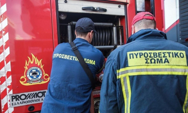 Θεσσαλονίκη: Υπό έλεγχο τέθηκε φωτιά στον Τρίλοφο