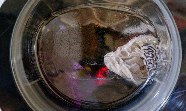 Το λάθος που κάνετε κάθε φορά που βάζετε πλυντήριο το καλοκαίρι