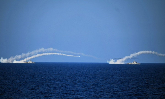 Ισραήλ Ιράν: Ξαφνική άσκηση του Πολεμικού Ναυτικού από πλοία και ελικόπτερα με κατευθυνόμενα βλήματα