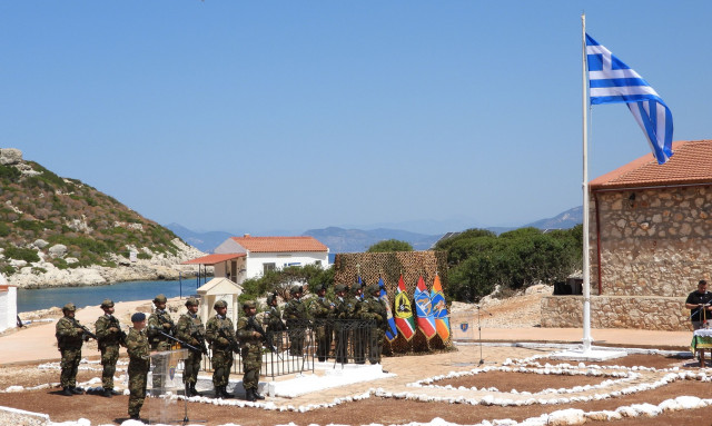 Η νήσος Ρω συνδέθηκε ηλεκτρικά με τη Μεγίστη - Τελετή από το ΓΕΣ, δείτε φωτογραφίες